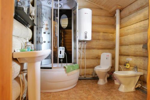 Hostal Guest House Tri Medvedya