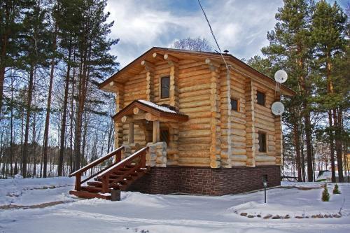 Hostal Guest House Tri Medvedya