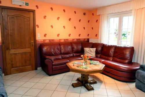 G�tes De Chev�mont