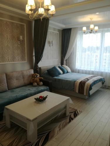 Apartment On Maysky Proezd 10