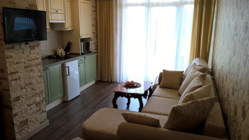 Apartments Nad Ozerom 2