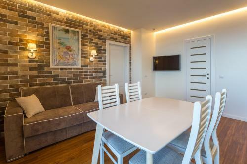 Lazur Sea View Apartment