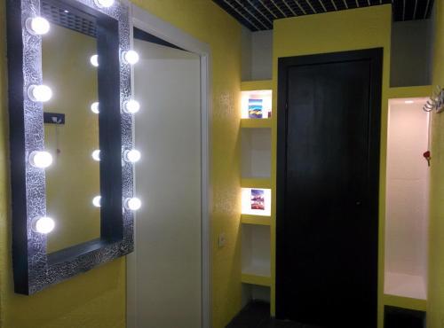 Apartment On Svyazi 8