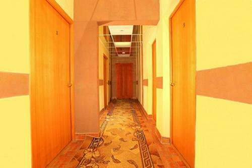 Hotel Aurora ??