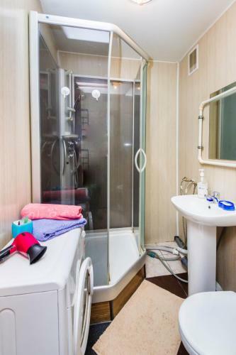 Apartment On 50 Let Oktyabrya 51 Tyumgngu