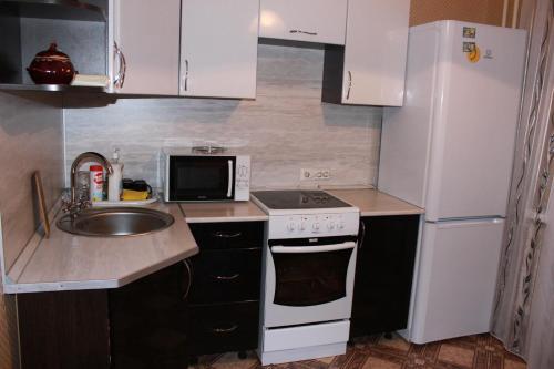 Apartment Na Permyakova 72