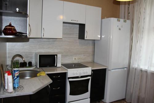 Apartment Na Permyakova 72