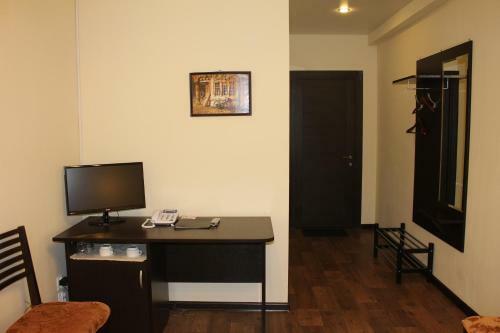 Tgk Koleso Hotel