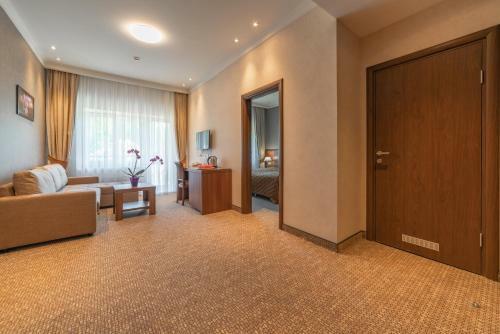 Vatutinki Spa Hotel