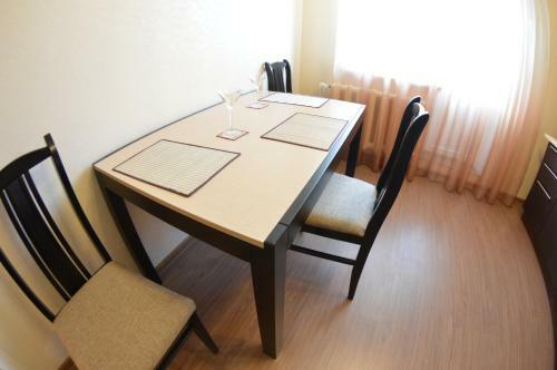 Apartment On Kraynova 3a