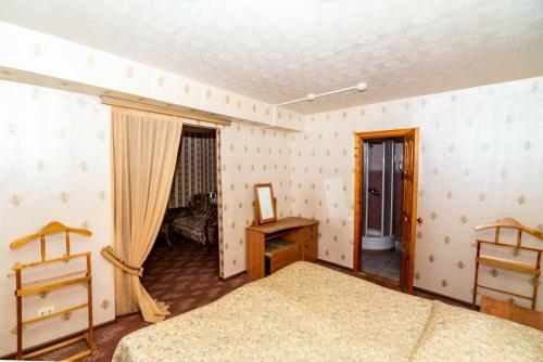 Zarya Hotel
