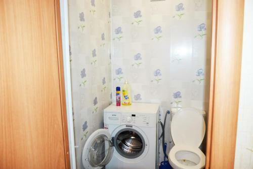 Apartment On Stroiteley 15d