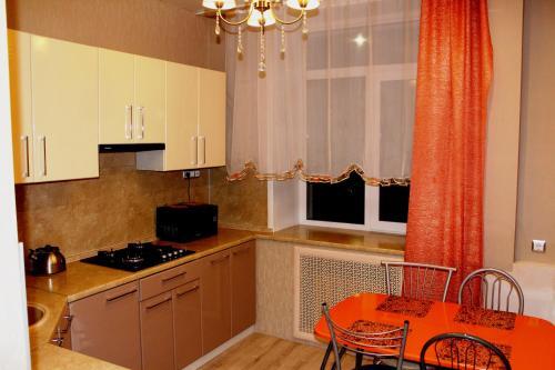 Apartment On Dvoryanskaya 15