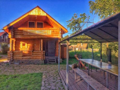 Hostal Baza Otdyha Berloga