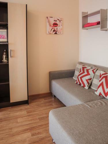 Apartment On Leninskiy 124 B