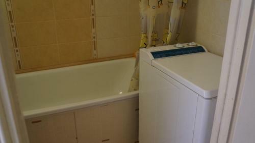 Apartment Lomonosova 114k30