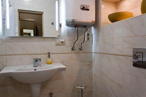Apartment On Kropotkina 5/17