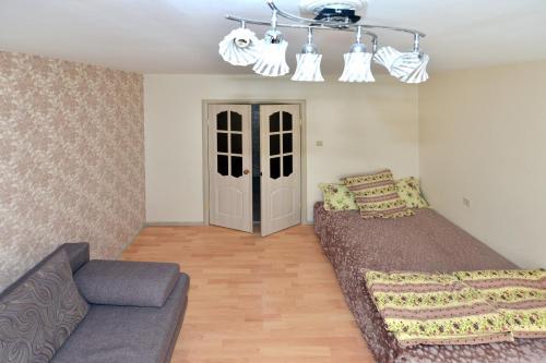 Apartament On Kholzunova 72a