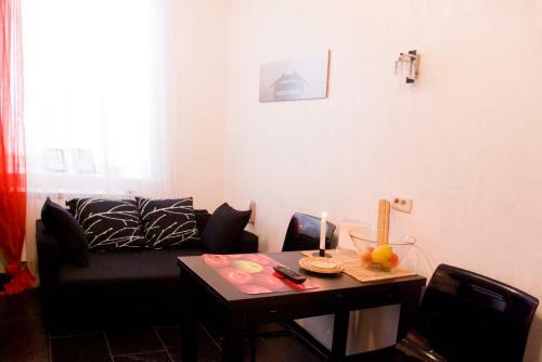 Apartments On Voykova 6
