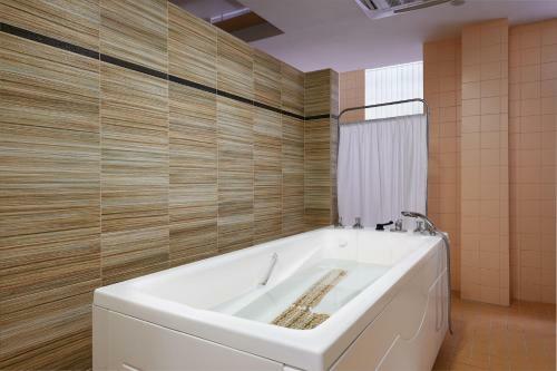Medical Spa Resort Russ