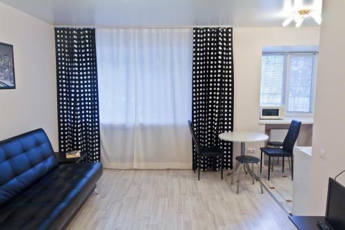 Apartment Allis-hall On Malysheva 73 A