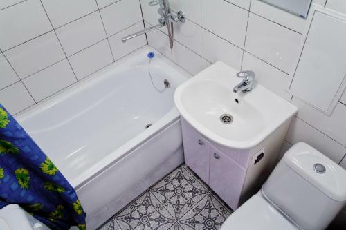 Apartment Allis-hall On Malysheva 73 A