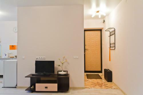 Apartment Allis-hall On Malysheva 73 A