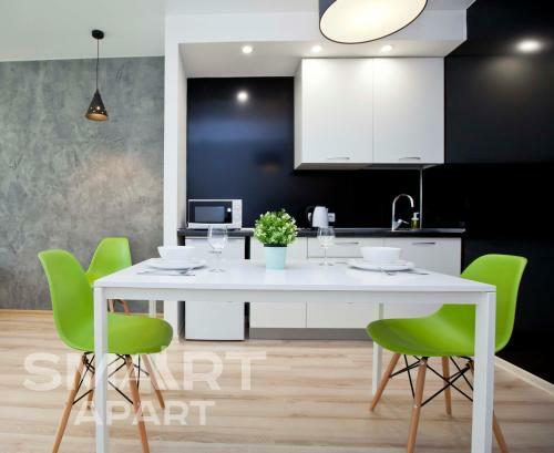Smart Apart At Artek