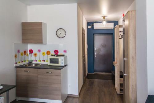 Apartment Allis-hall On Malysheva 42a