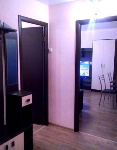 Apartment On Reshetnikova 9