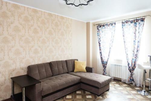 Apartment On Shadrinskiy Pereulok