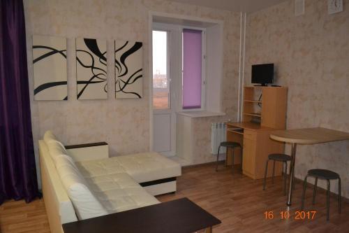 Apartment On Izumrudnaya 9