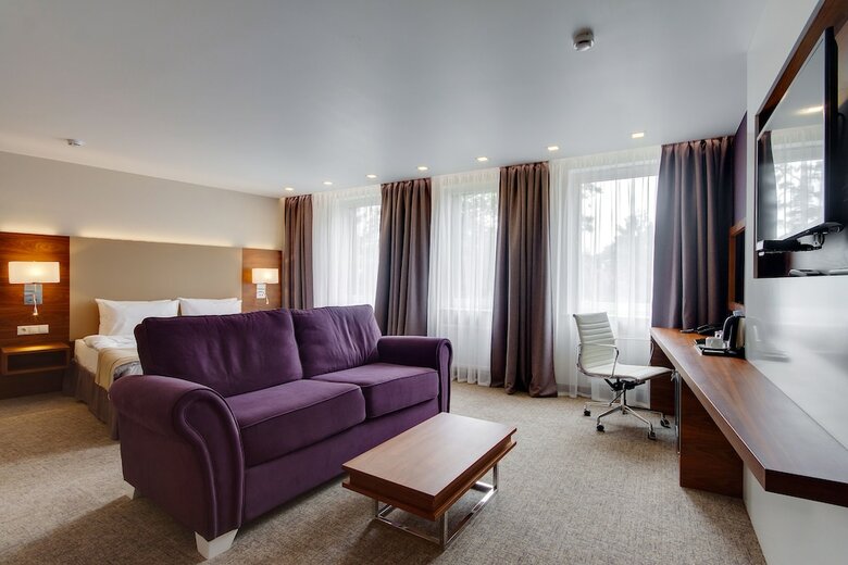 G9 Hotel