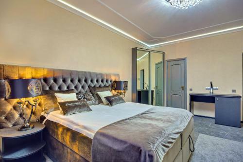 Exclusive Hotel