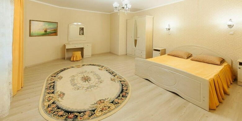 Happylinn Hotel