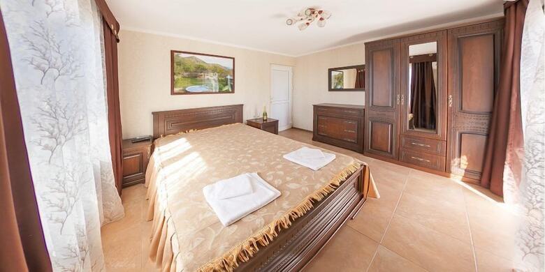 Happylinn Hotel