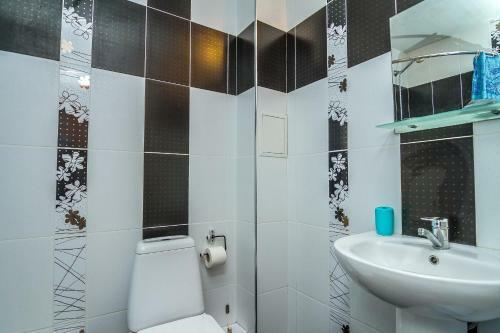 Hostal Anzhelika Albatros Guest House