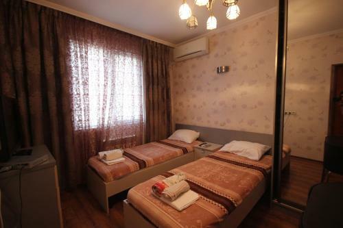 Hostal Anzhelika Albatros Guest House