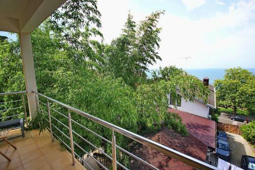 Hostal Anzhelika Albatros Guest House