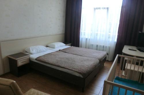 Hostal Anzhelika Albatros Guest House