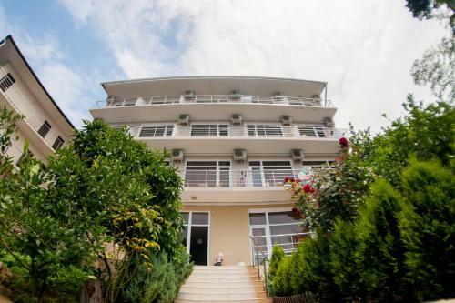 Hostal Anzhelika Albatros Guest House