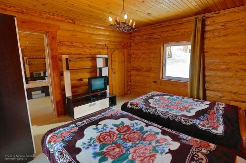 Hostal Holiday Village Bayar