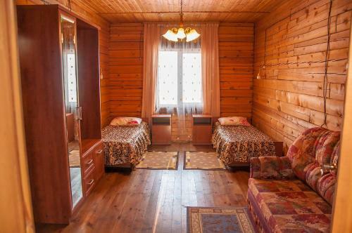 Hostal Holiday Village Bayar