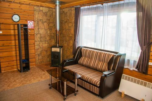 Hostal Holiday Village Bayar