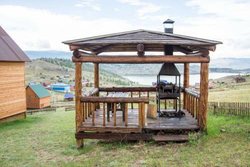 Hostal Holiday Village Bayar