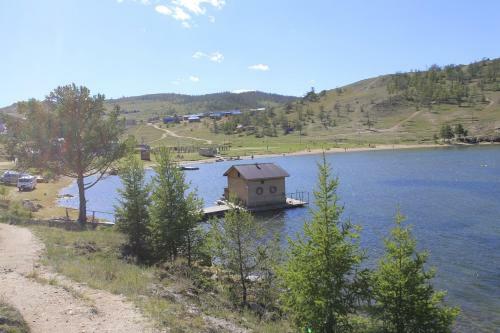 Hostal Holiday Village Bayar