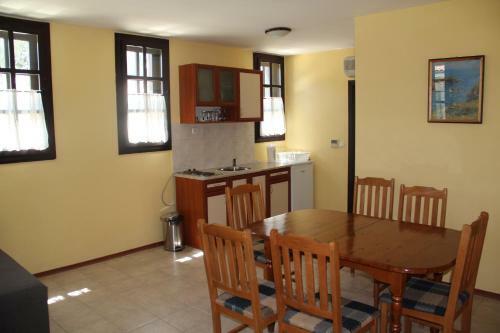 Hotel Holiday Village Kedar
