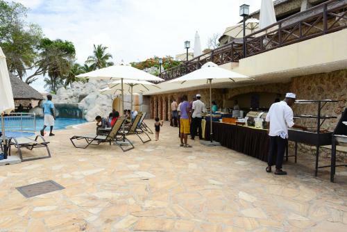 Bed & Breakfast Ledger Plaza Bahari Beach Hotel