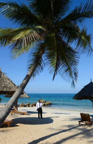 Bed & Breakfast Ledger Plaza Bahari Beach Hotel