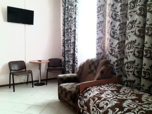 Hotel Gostinitsa Mir Na Karbysheva